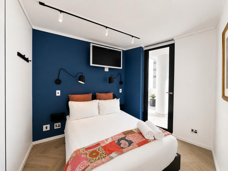 1 Bedroom Property for Sale in Sea Point Western Cape